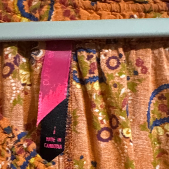 Pure Energy Rust Paisley Peasant Top - Picture 3 of 4